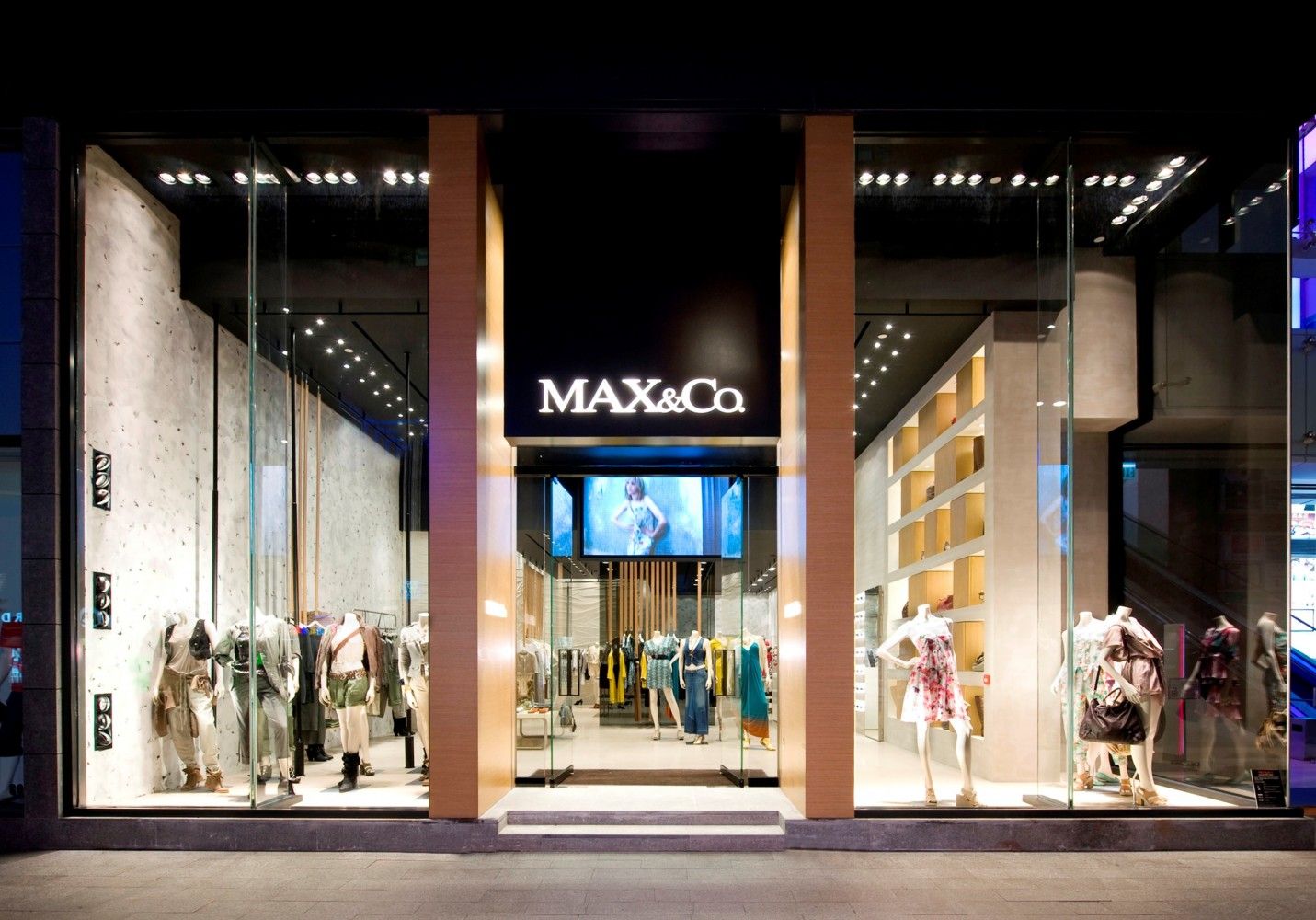 max showroom near to me