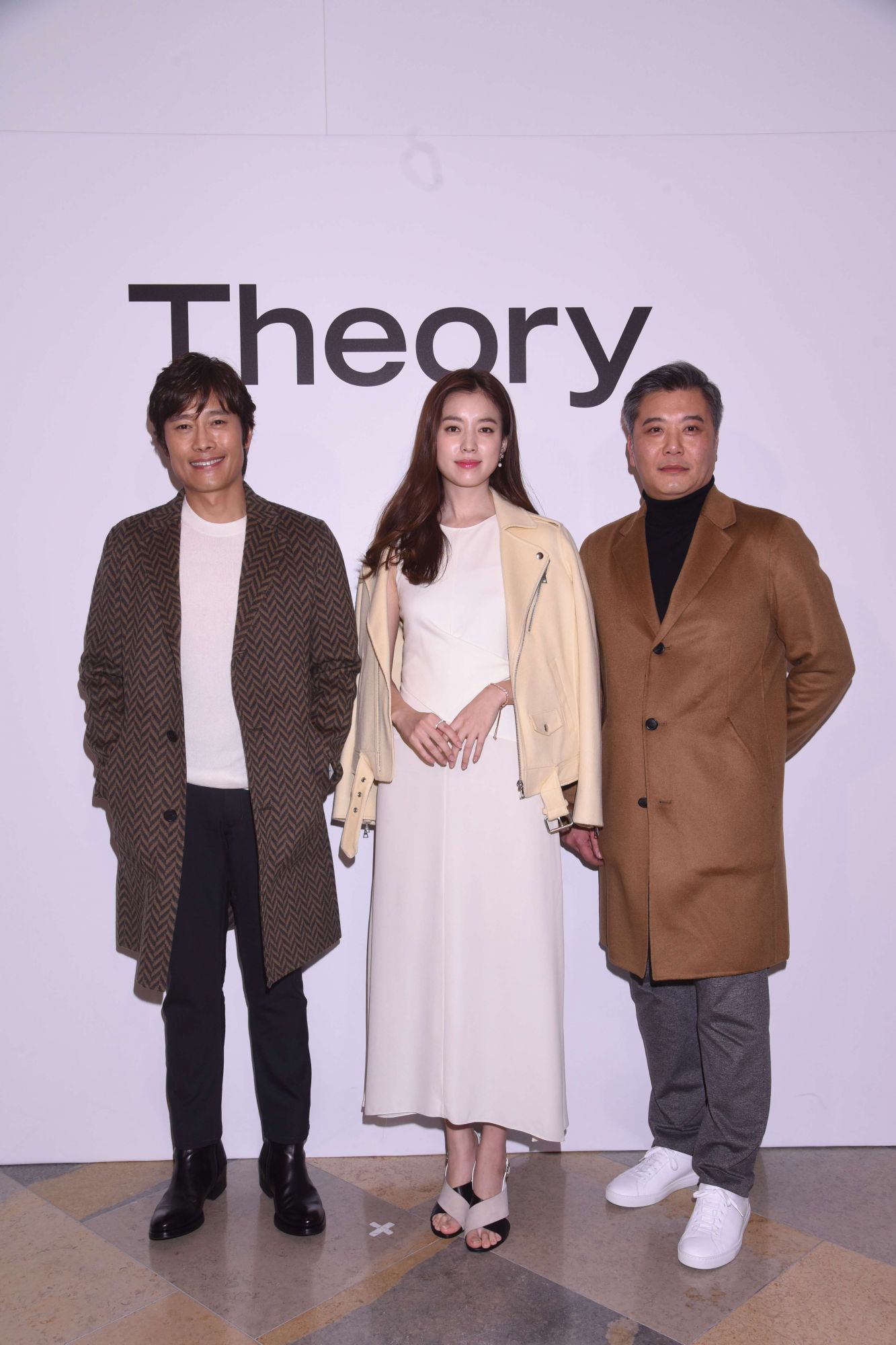 Lee Byung-hun, Han Hyo-joo and Peter Cheung