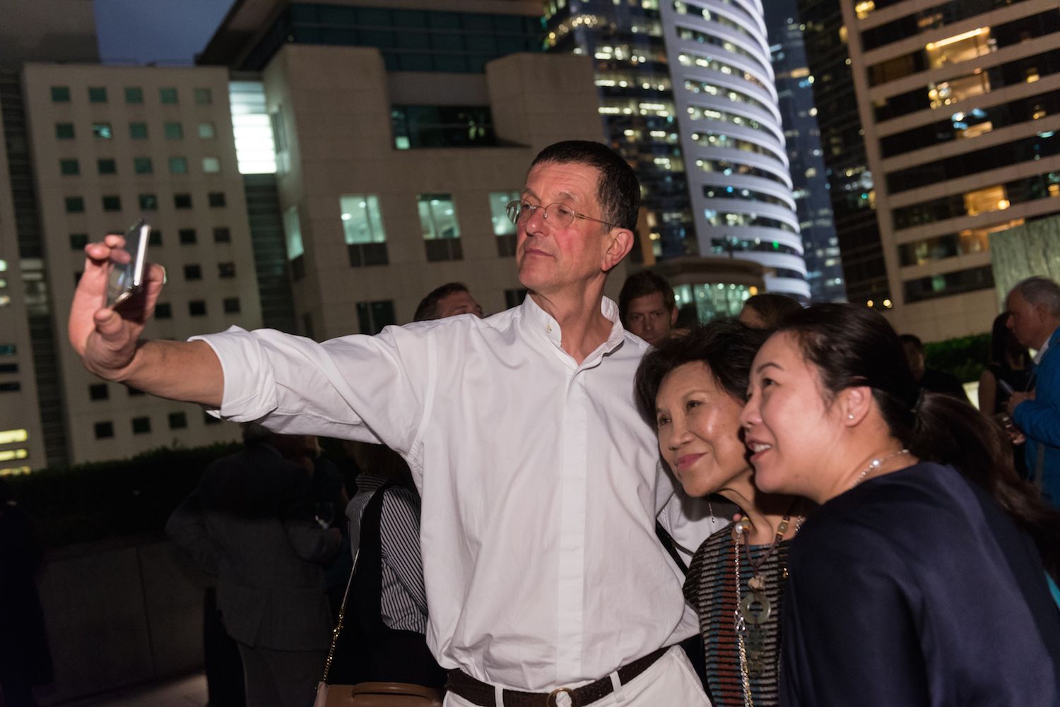 Antony Gormley, Kai-Yin Lo, and Susanna Hei