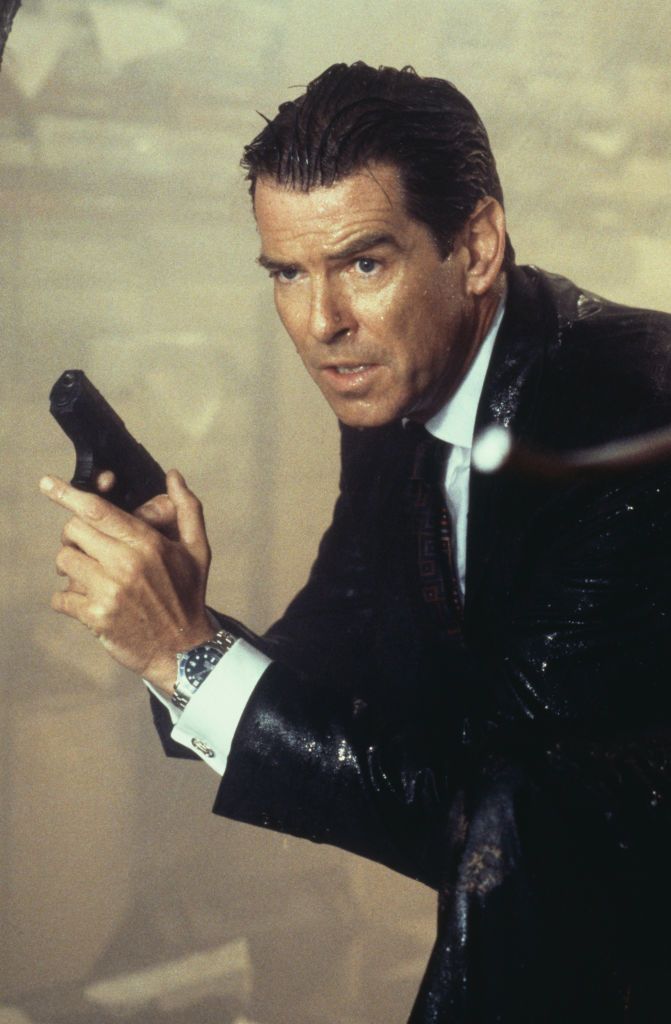 Irish actor Pierce Brosnan as 007, armed with his Walther P99, in a scene from the James Bond film 'The World Is Not Enough', 1999. (Photo by Keith Hamshere/Getty Images)