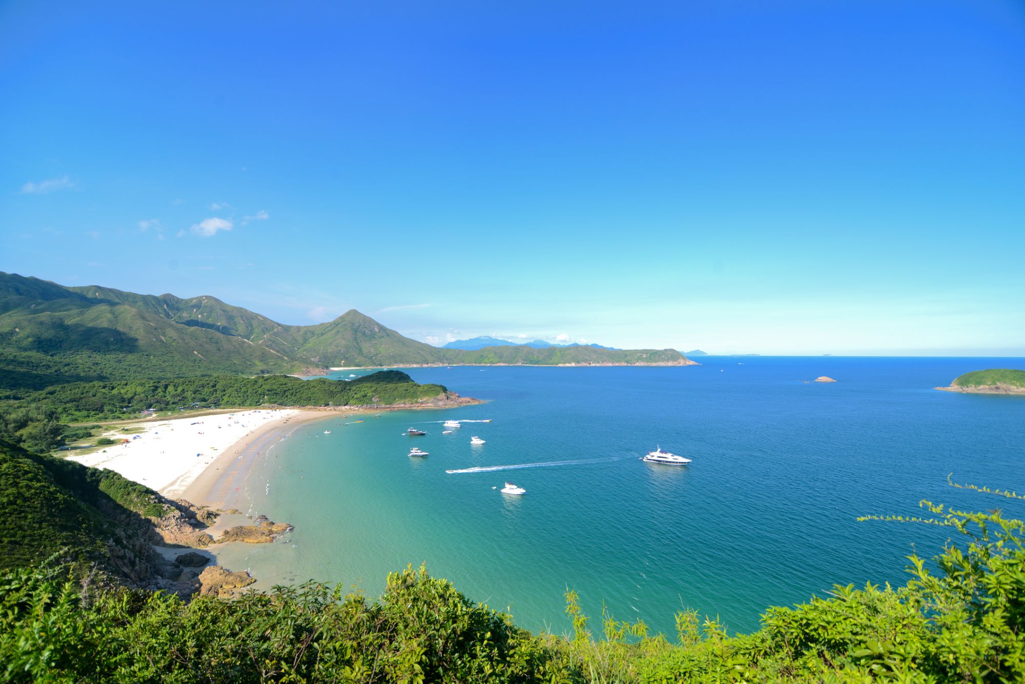 Clear Water Bay in Sai Kung, Hong Kong, is not only a beach of Hong Kong, but also camping the best place for a picnic.