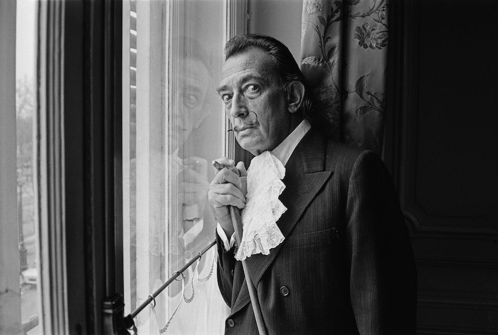 Spanish surrealist painter Salvador Dali (Photo by Terry Fincher/Daily Express/Hulton Archive/Getty Images)