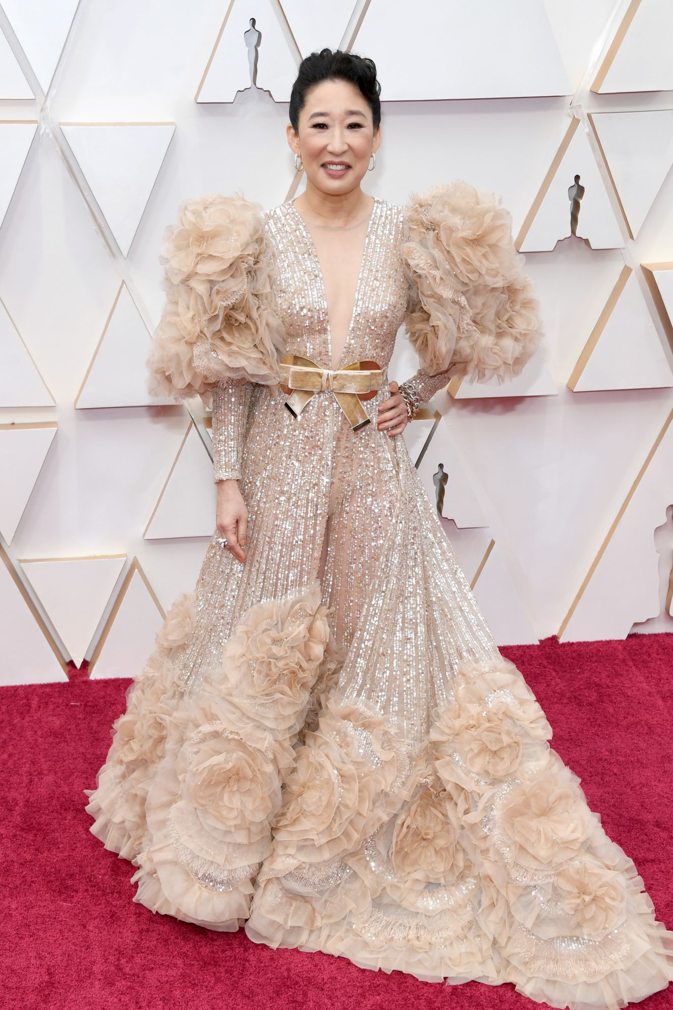 HOLLYWOOD, CALIFORNIA - FEBRUARY 09: Sandra Oh attends the 92nd Annual Academy Awards at Hollywood and Highland on February 09, 2020 in Hollywood, California. (Photo by Kevin Mazur/Getty Images)