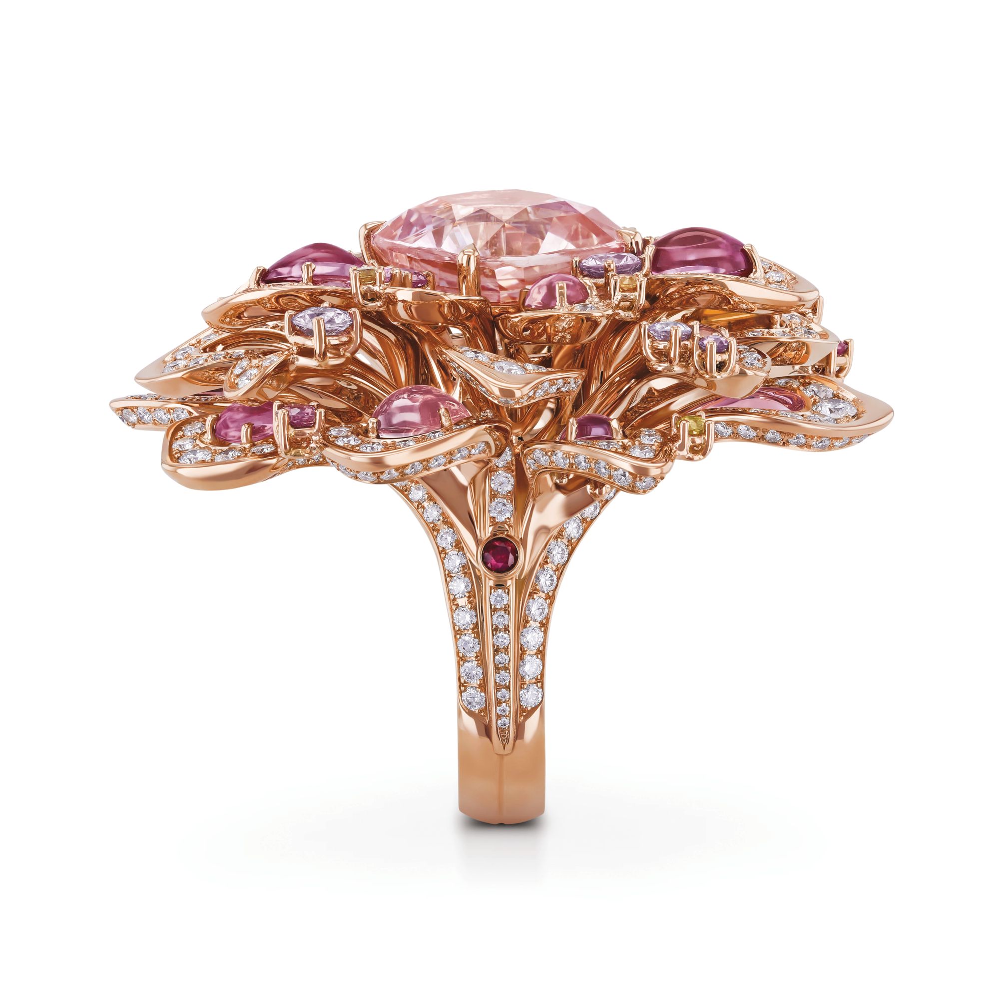 Gübelin Jewellery Rising Lotus ring in red gold set with a Padparadscha sapphire, fancy-coloured sapphires and diamonds