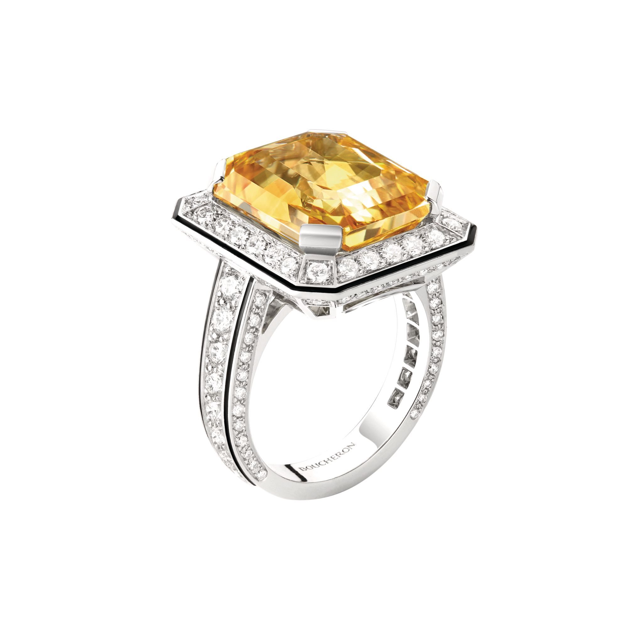 Vendôme Liseré ring in white gold set with a yellow sapphire, black lacquer and diamonds by Boucheron