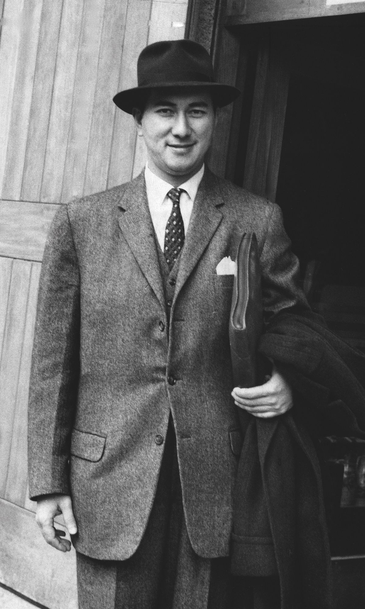 Stanley Ho Hung-sun off to Portugal in attempt to sign gambling contract. 08 January 1962 (Photo by Post Staff Photographer/South China Morning Post via Getty Images)