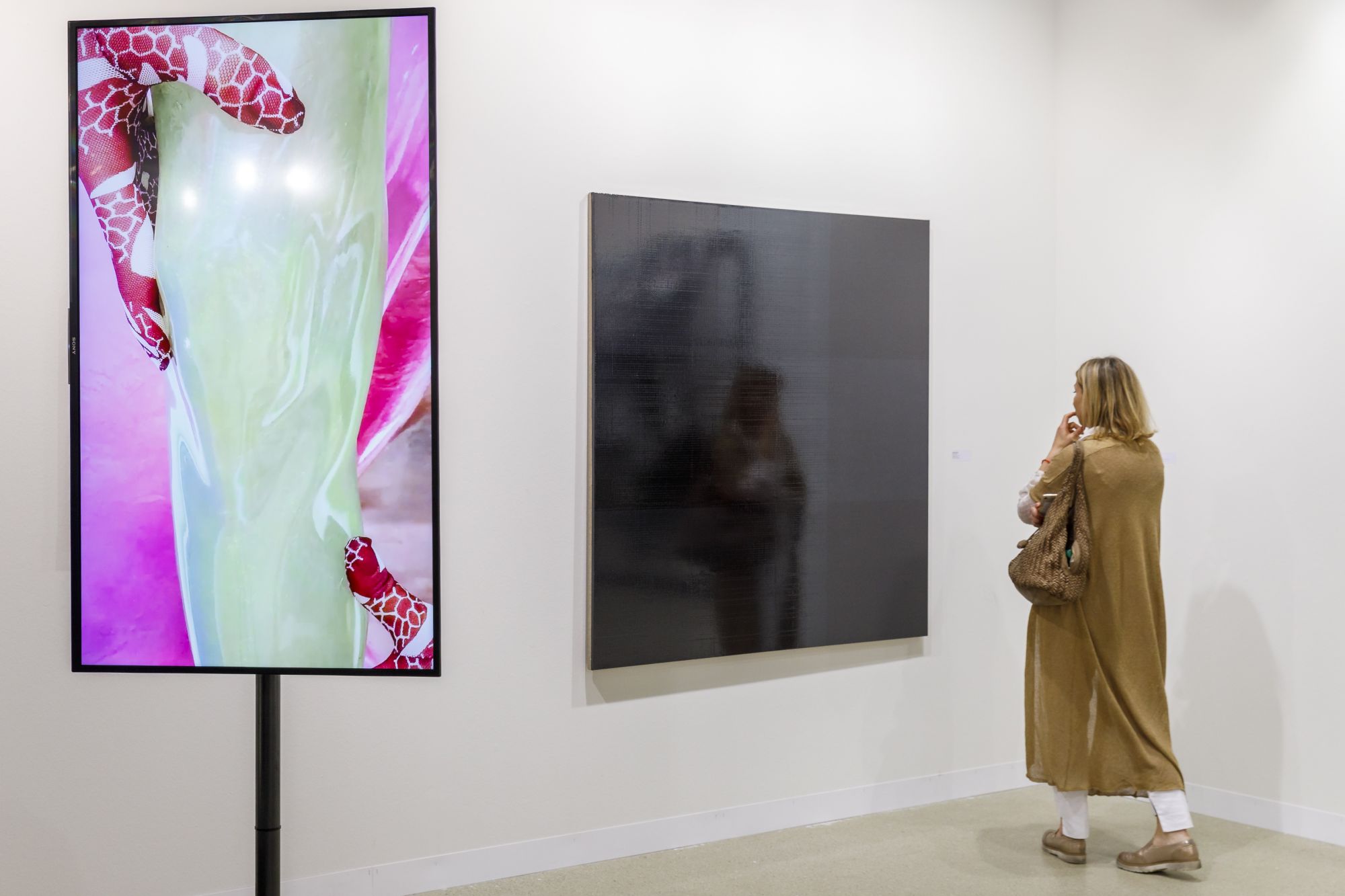 Art Basel's Online Viewing Rooms Concept Extends To 2021 Edition