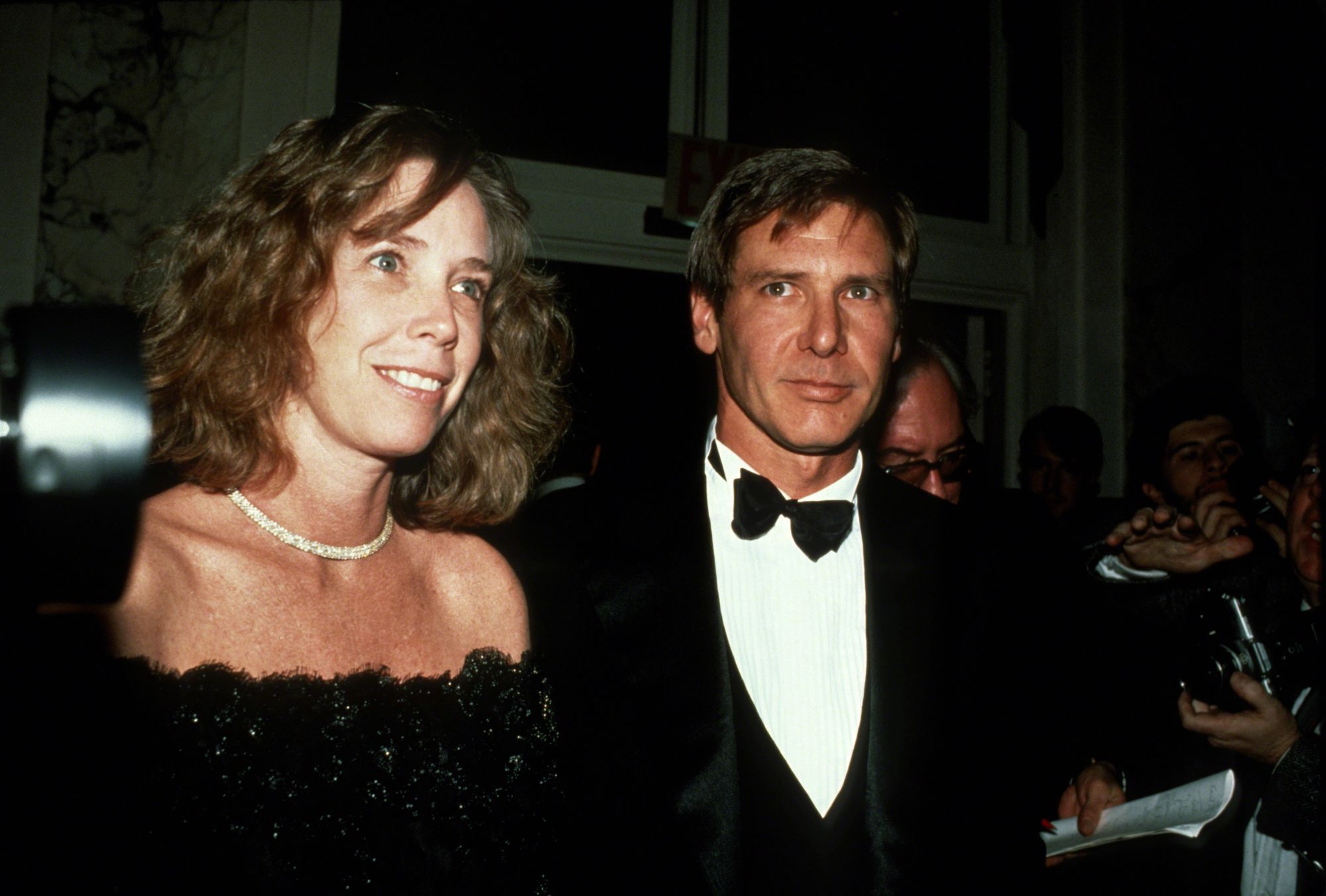 NEW YORK, NY - CIRCA 1990: Harrison Ford and wife Melissa Mathison circa 1990 in New York City. (Photo by Sonia Moskowitz/IMAGES/Getty Images)