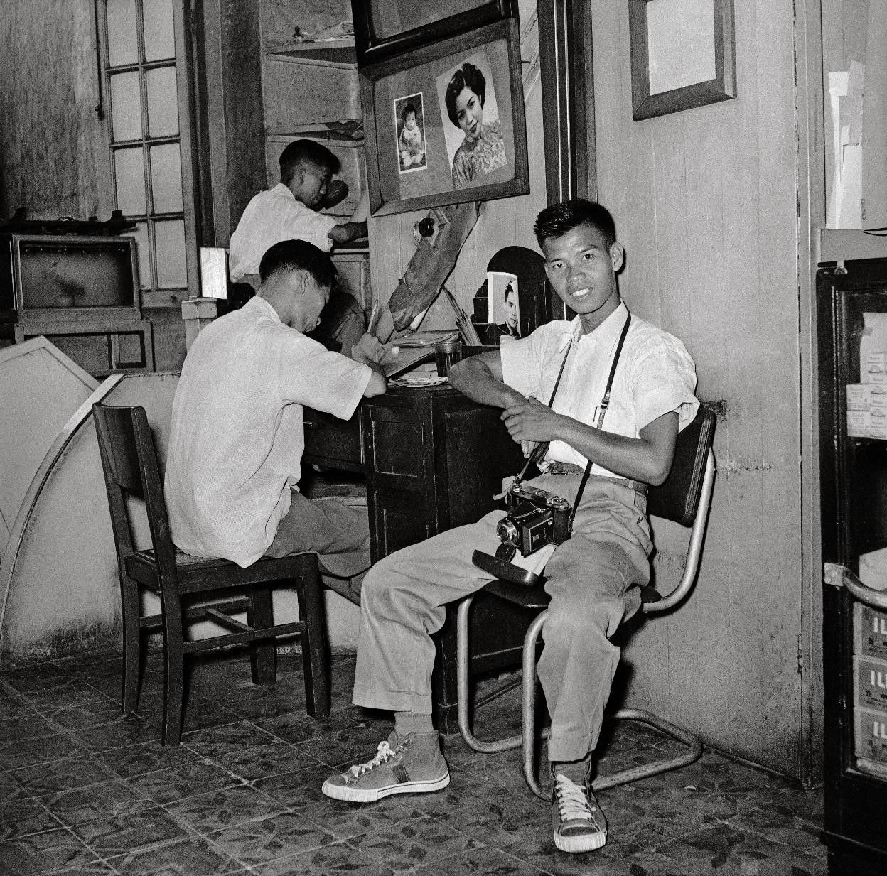 Lee Fook Chee, photographer. (Photo: Lee Fook Chee, © The Estate of Lee Fook Chee. Courtesy of Sino Group)