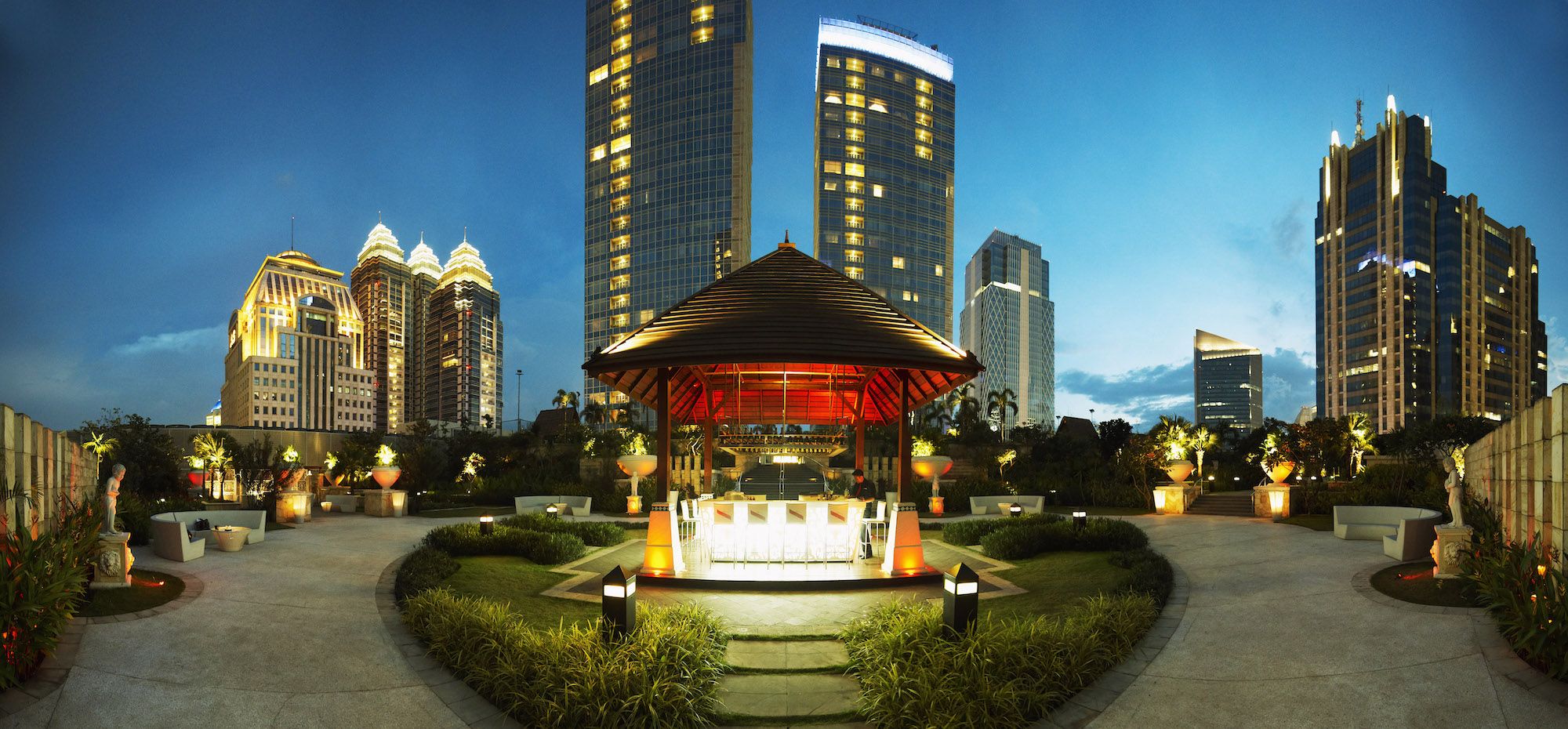 Indonesia, Jakarta, Financial District, Ritz Carlton Pacific Place, Eighth club