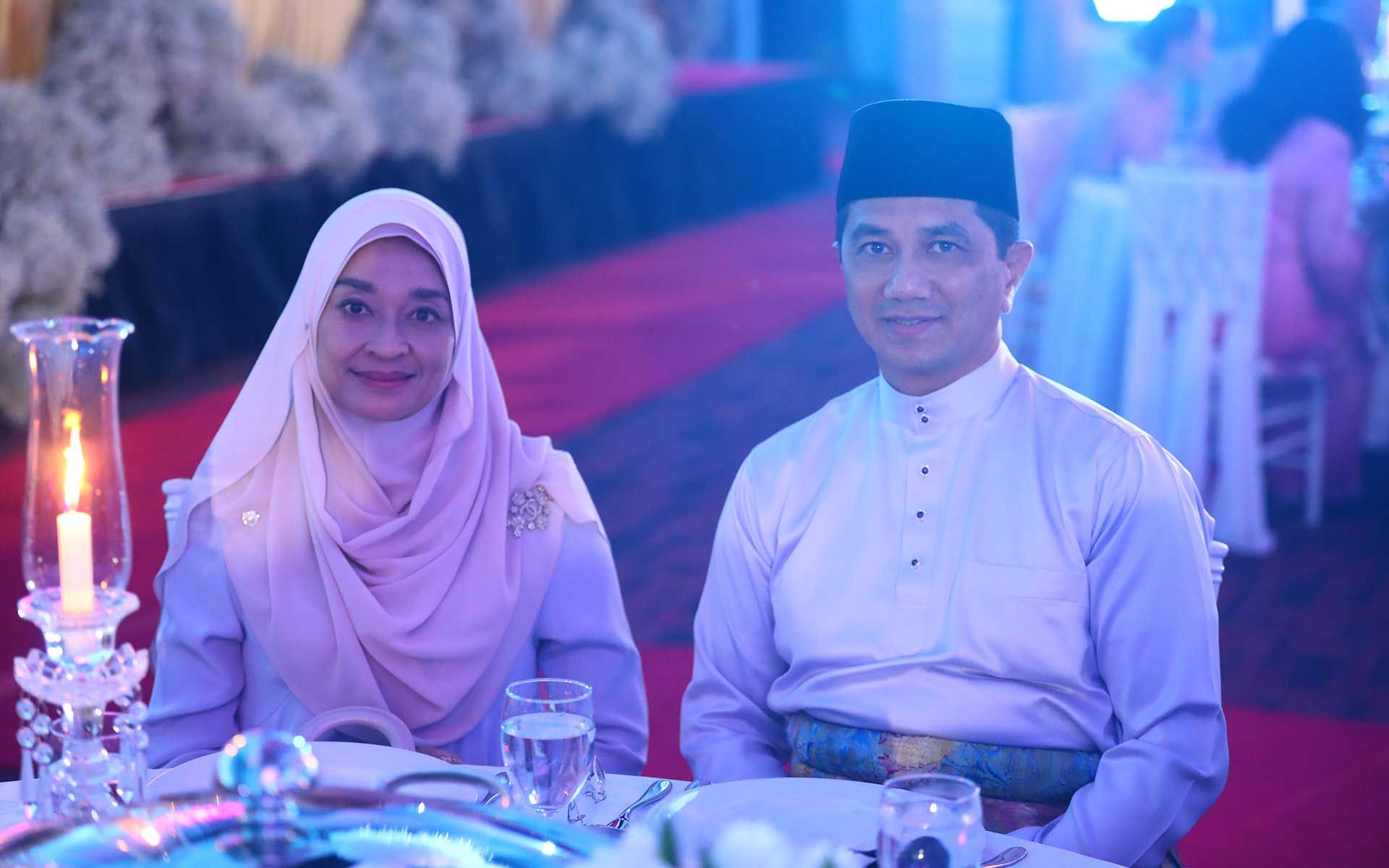 Datin Seri Shamsida Taharin and Datuk Seri Azmin Ali