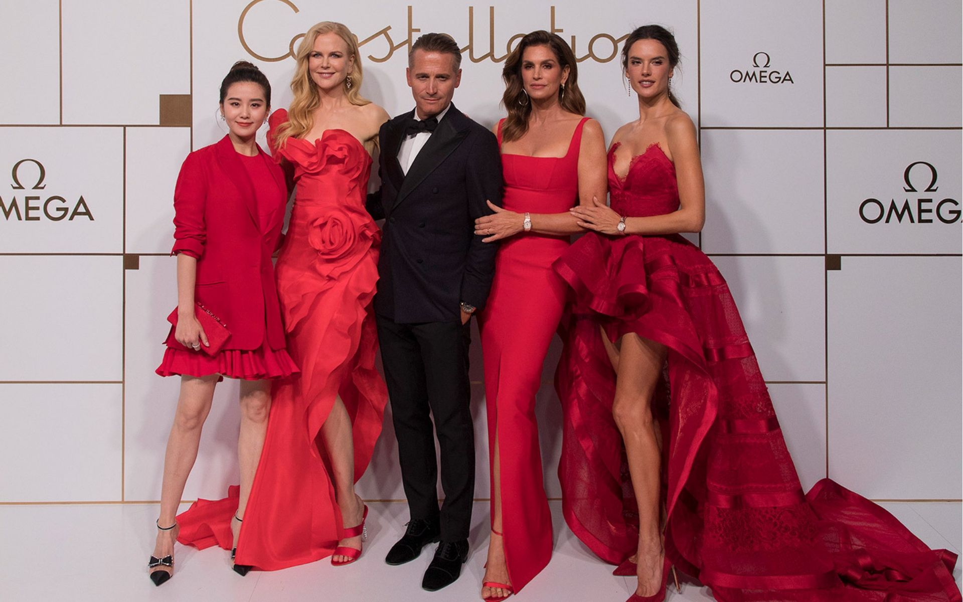 Raynald Aeschlimann with Liu Shishi, Nicole Kidman, Cindy Crawford and Alessandra Ambrosio (Photo: Omega)