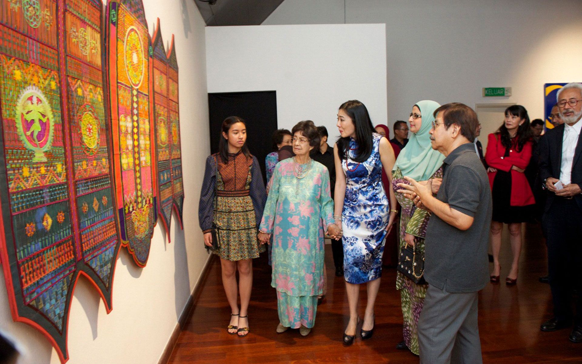 Melisa Lara, Tun Dr Siti Hasmah, Lim Wei Ling, Datin Zarinah Mohammed Ibrahim and Sulaiman Esa