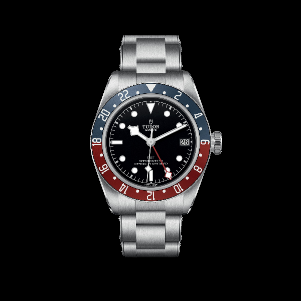 Black Bay GMT with riveted bracelet (Photo: Tudor)