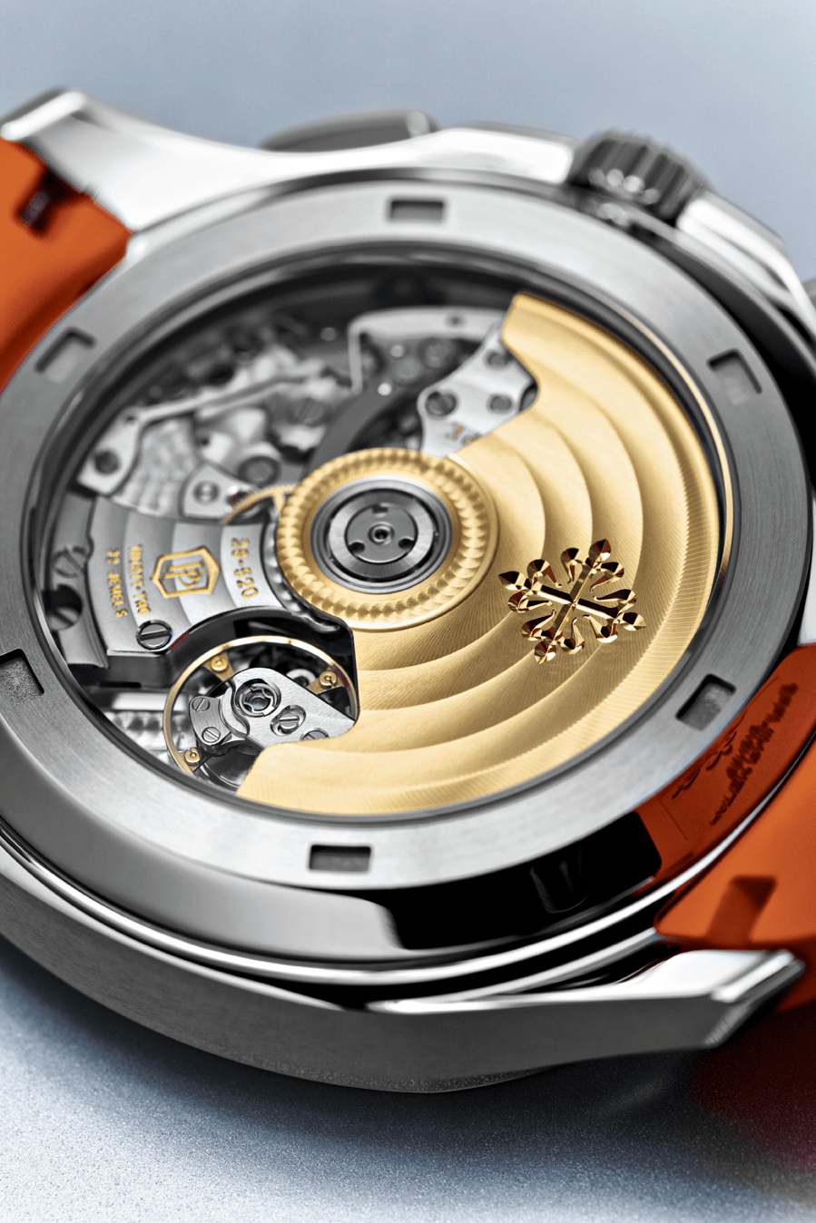 Caliber CH 28-520C, an automatic movement with gold micro-rotor that powers Patek Philippe Aquanaut Chronograph. (Photo: Patek Philippe)