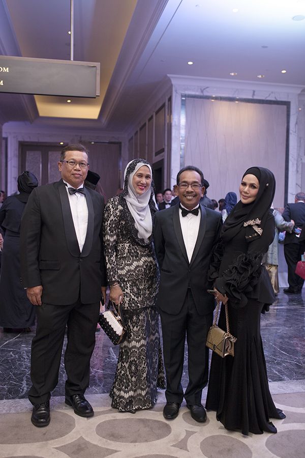 Lt Gen Dato’ Sri Wan Normazlan Che Jaafar (TUDM), Yang Arif Dato’ Rozana Ali Yusoff, Dato’ Sri Supardi and Datin Siti Noor Asyikin