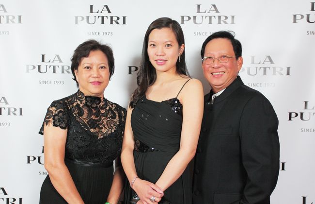 Betty, Rachel and Ronnie Chin