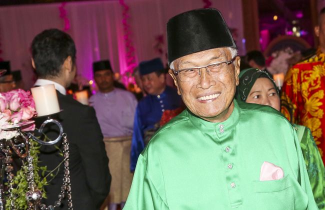Tun Abang Muhammad Salahuddin Abang Barieng