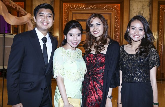 Datin Sri Dato' Azlina Aziz (second from the right) and Salina Salleh (far right) with friends of the newlyweds