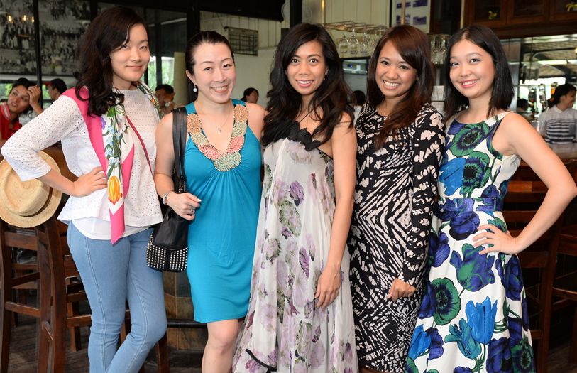 Gyeongon Na, Reena Tan, Shakira Matrid, Herda Zainal and Li Ch'ng
