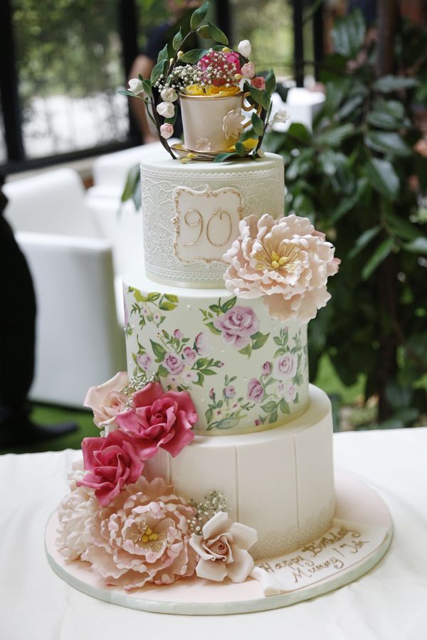 Tun Dr Siti Hasmah's birthday cake