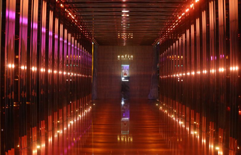 The highly anticipated restaurant by Chef James Won -- Enfin by James Won -- finally opens its doors to offer fine food in a dazzling scene replete with opulent touches.