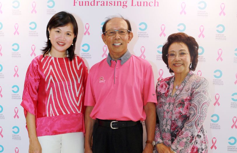 Cancer Research Malaysia CEO, Prof Dr Teo Soo Hwang; Tun Musa Hitam; and Toh Puan Aishah Ong