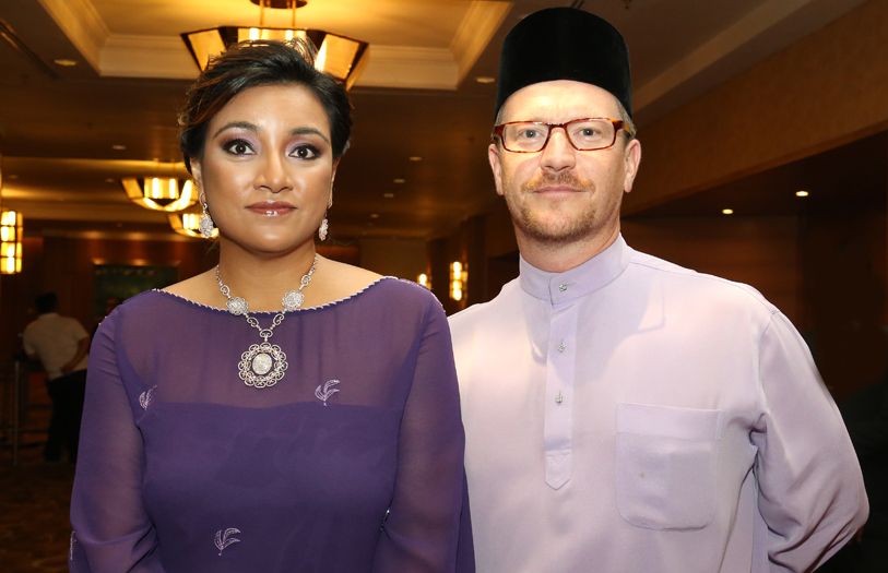 Tunku Datin Myra Madihah and Dato’ James Iskandar Jaafar-Greaves