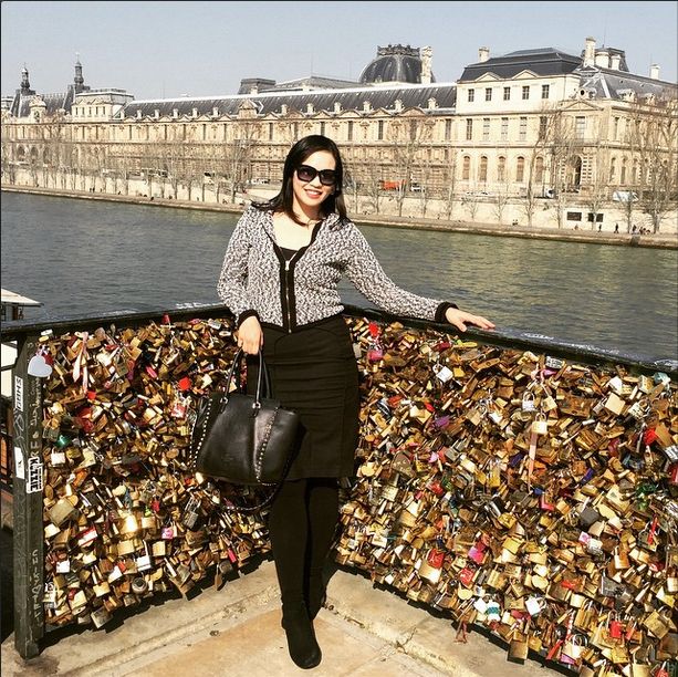 Jean Loh was in Paris and could not do without a photo with the famous Pont des Amoureux Love Lock Bridge. (Photo: @jeanjaylo)