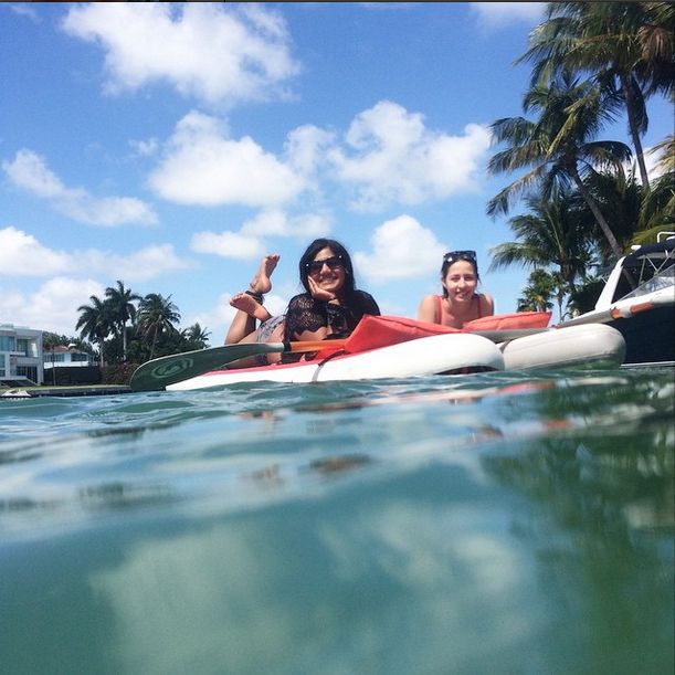 Apshy Vimal is making the fullest out of her Spring Break and went paddle-boarding with friends. (Photo: @apshy)