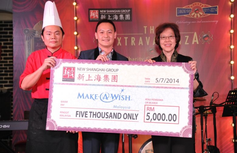 In July, New Shanghai Group turned 3 and celebrated by hosting a charity gala dinner lavishly called 'The Extravaganza'.