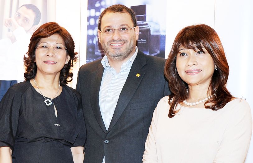 (L-R) Puan Sri Noraini, Dani Maurice and Suriani Senja Alias