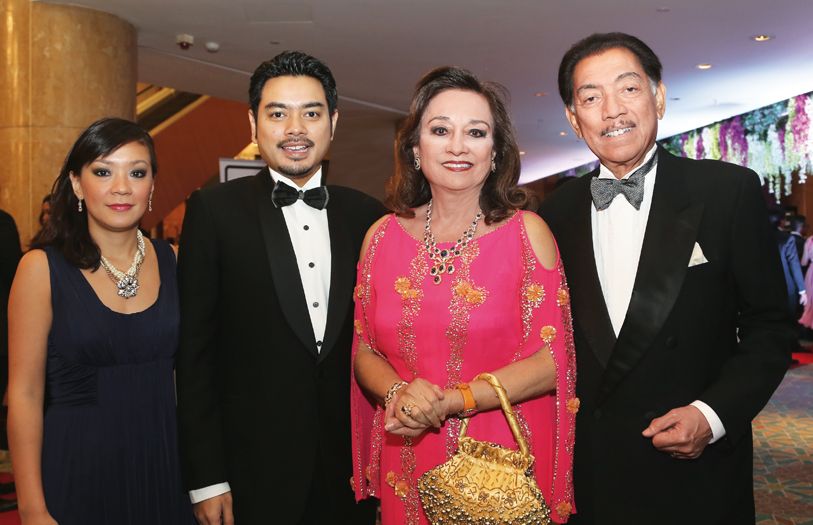 (L-R) Ong Su Lynn, Tengku Eddie, Tunku Dara Naquiah and Tunku Datuk Mudzaffar
