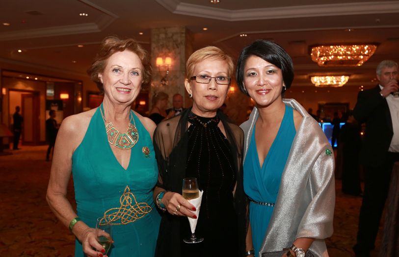 Elizabeth Theseira, Jenny Timmins and Mee-Yin Soung