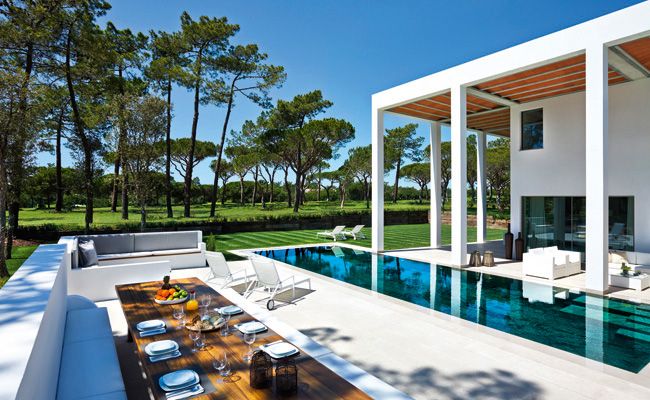 Luxurious Condo Apartments With 24 Hour Concierge