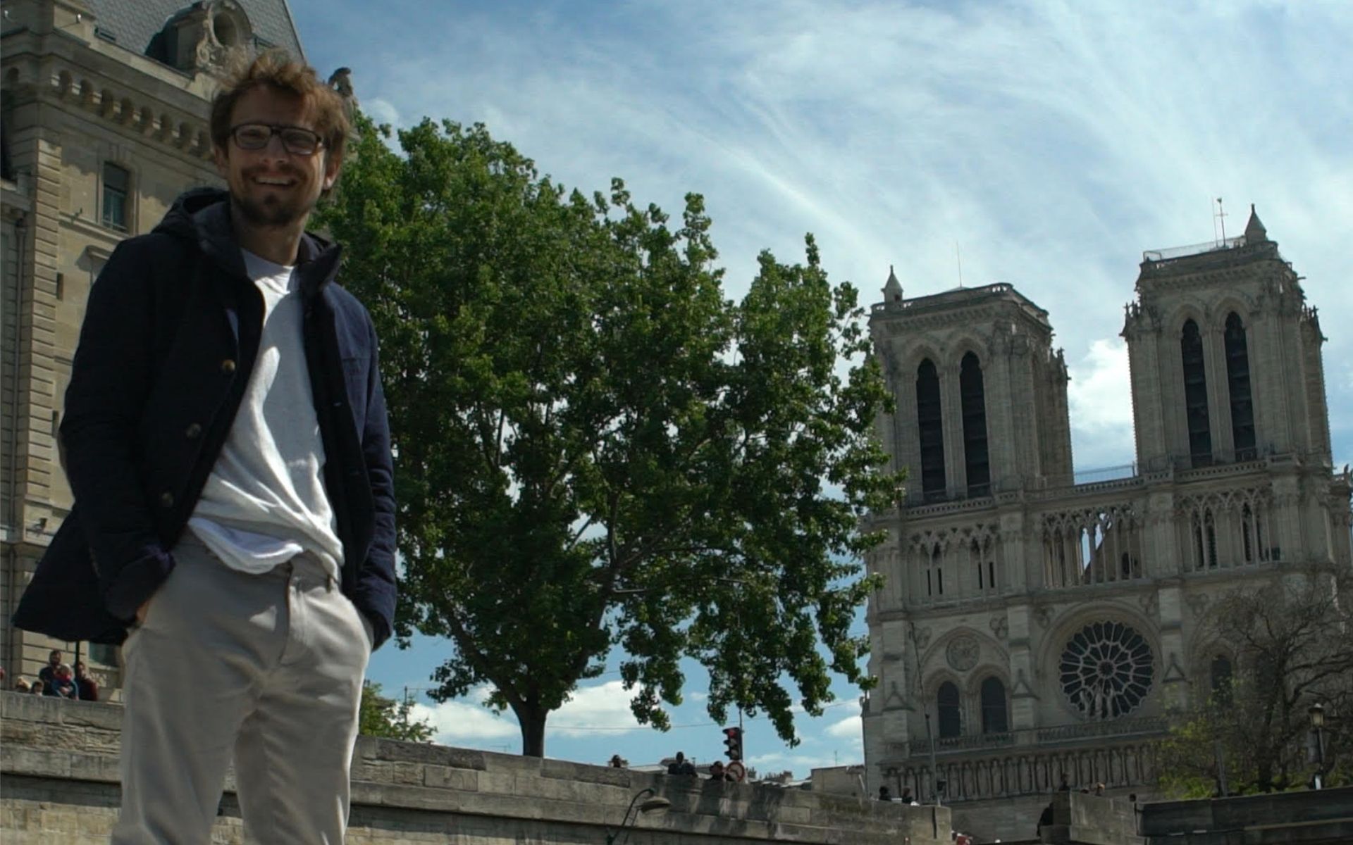 "Paris, A Journey Along The River Seine", a theatre by Lorànt Deutsch. (Photo credit: Le French Festival)