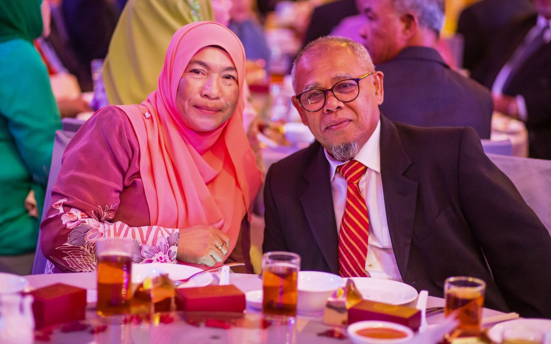 Zainab Muhamad and Mohd Aris
