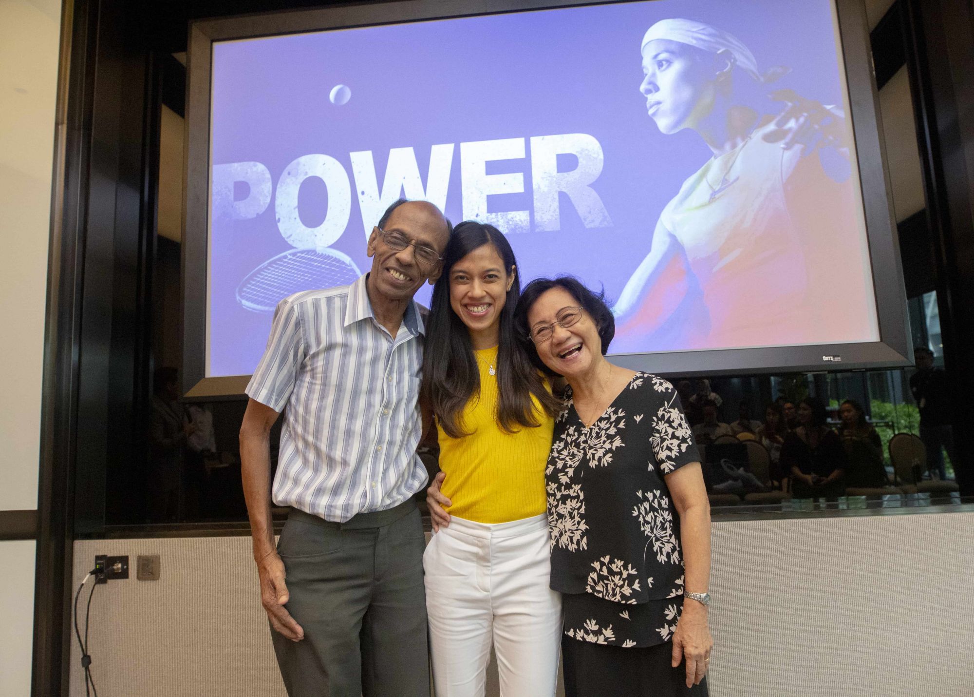 Datuk Nicol David with her mum and dad