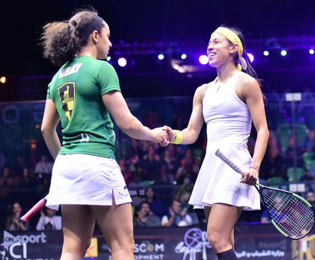 Datuk Nicol David shakes the hand of her opponent