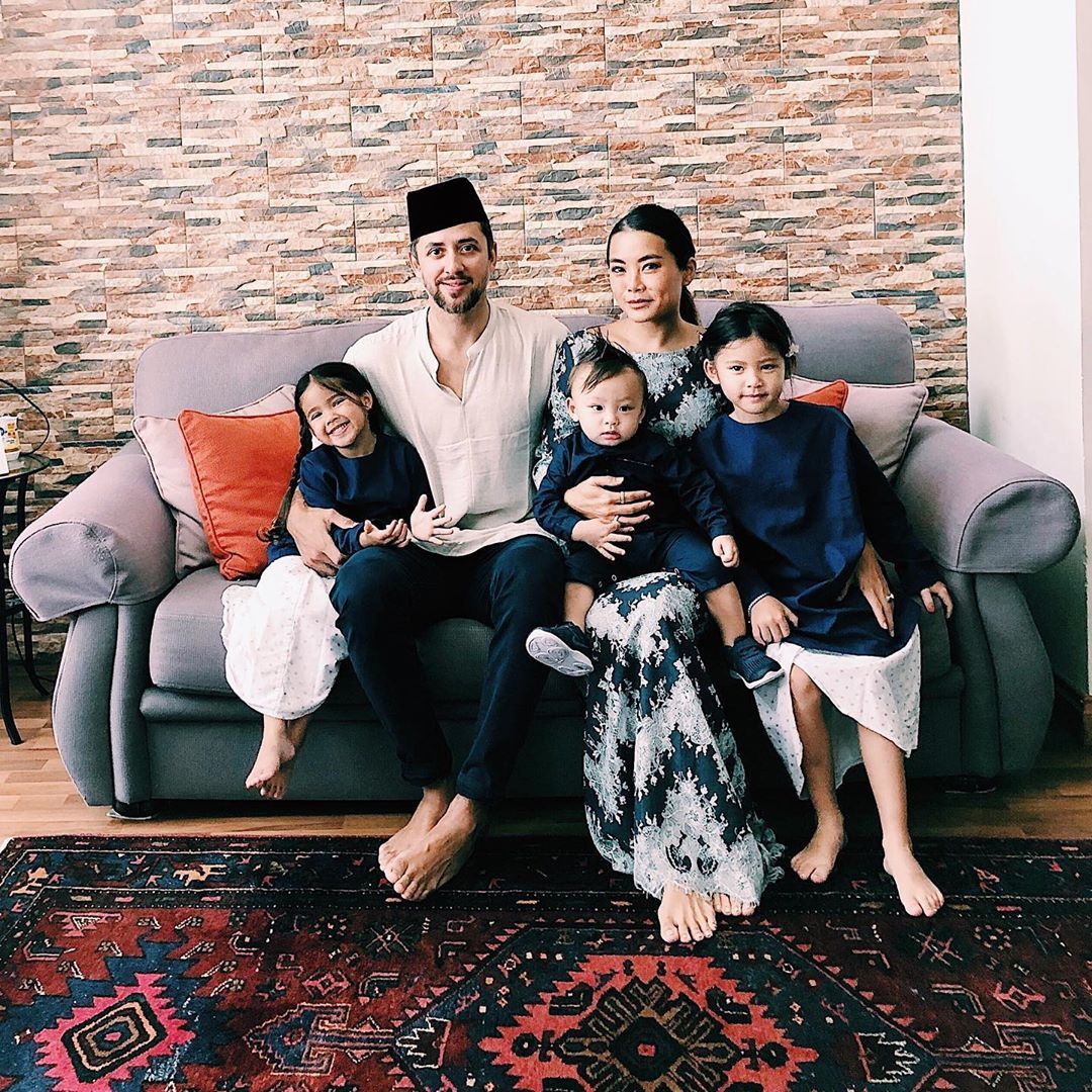 We have a fond place for Ung Yiu Lin and Azlan Iskandar’s adorable family snapshots, and this one was the calm before the storm. (Photo credit: @yiulin / Instagram)