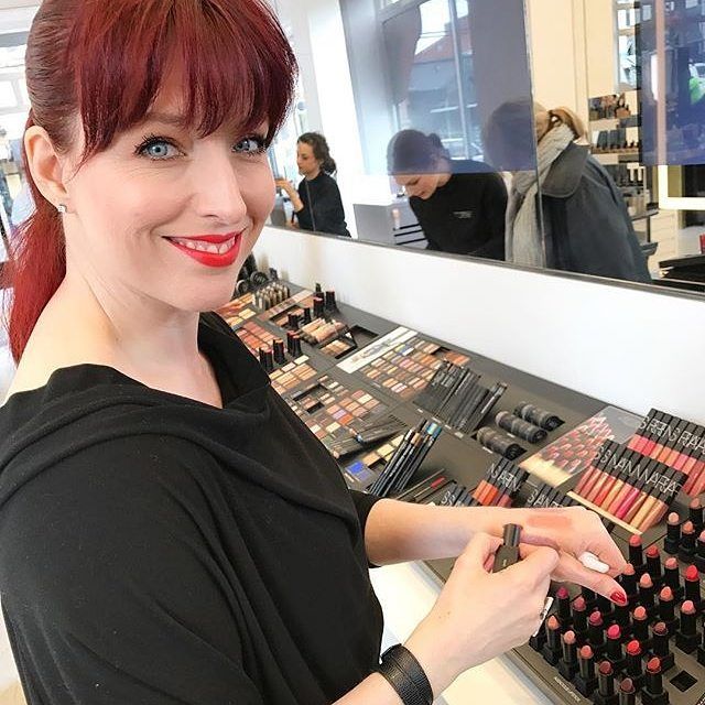 Jane Richardson uses beauty to empower women to discover their own individual style. Photo: Courtesy of @citizenjanes / Instagram