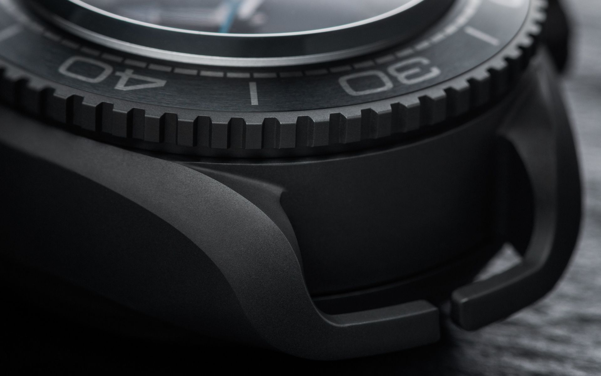 The gap between the Manta lugs