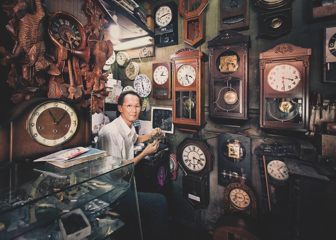 Second-generation watch and clock repairer Chan Kin Wah, in Jonker Street, Malacca (Photo credit: @borninmalaysia on Instagram)