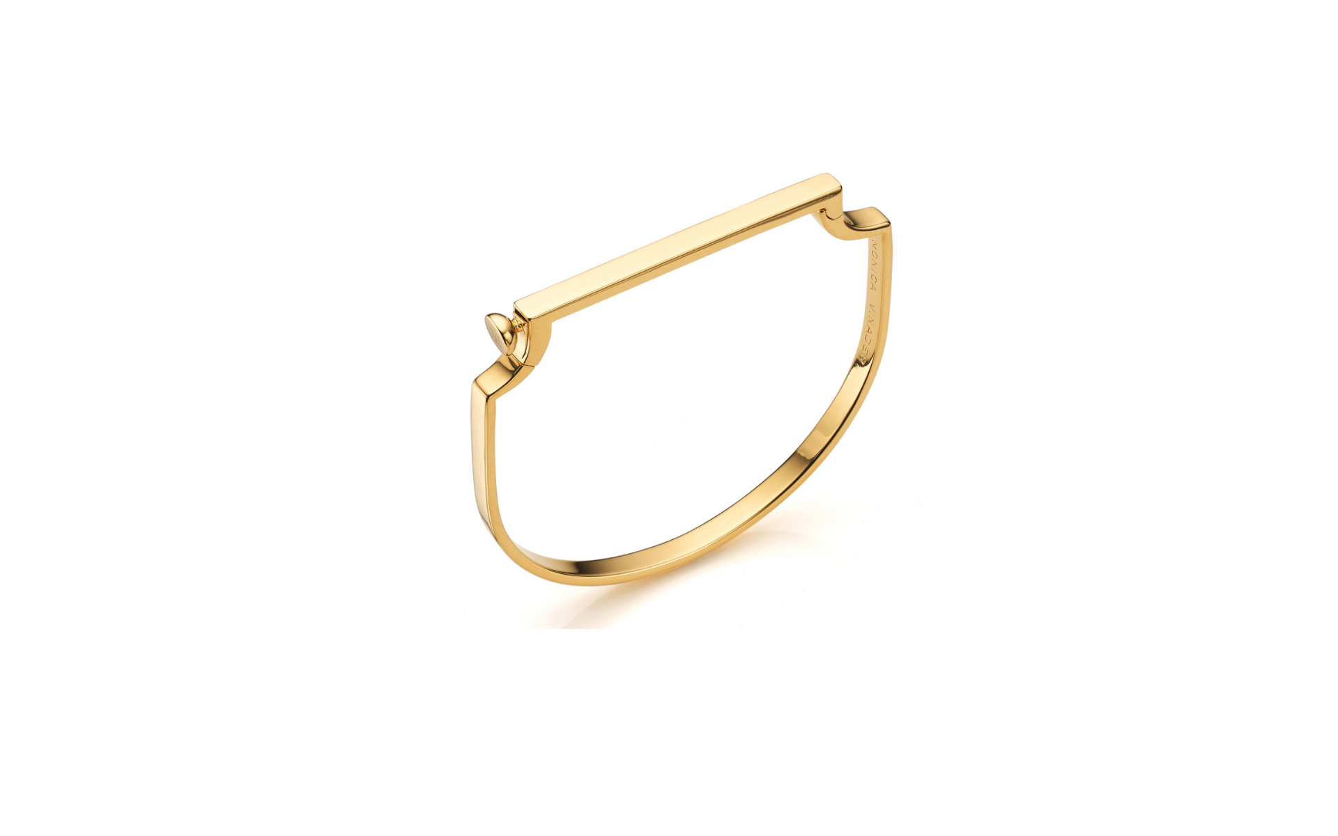 The unique, signature thin bracelet from Monica Vinader is artistically beautiful to match with your white t-shirt and jeans ensemble. Photo: Monica Vinader