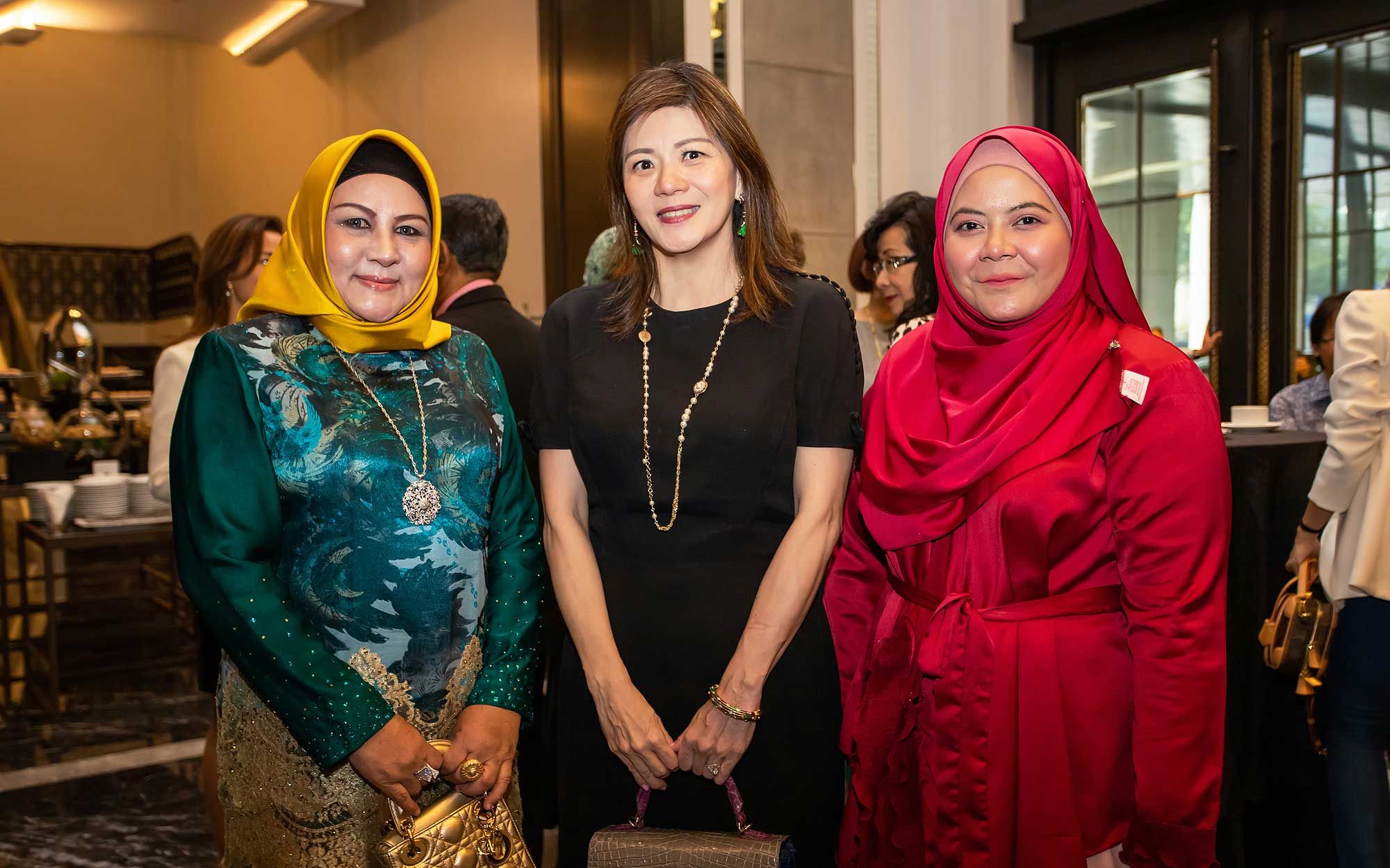 Datin Paduka Noor Fauziyah Ibrahim, Che Puan Datin Winnie Low and Yamin Samsudin