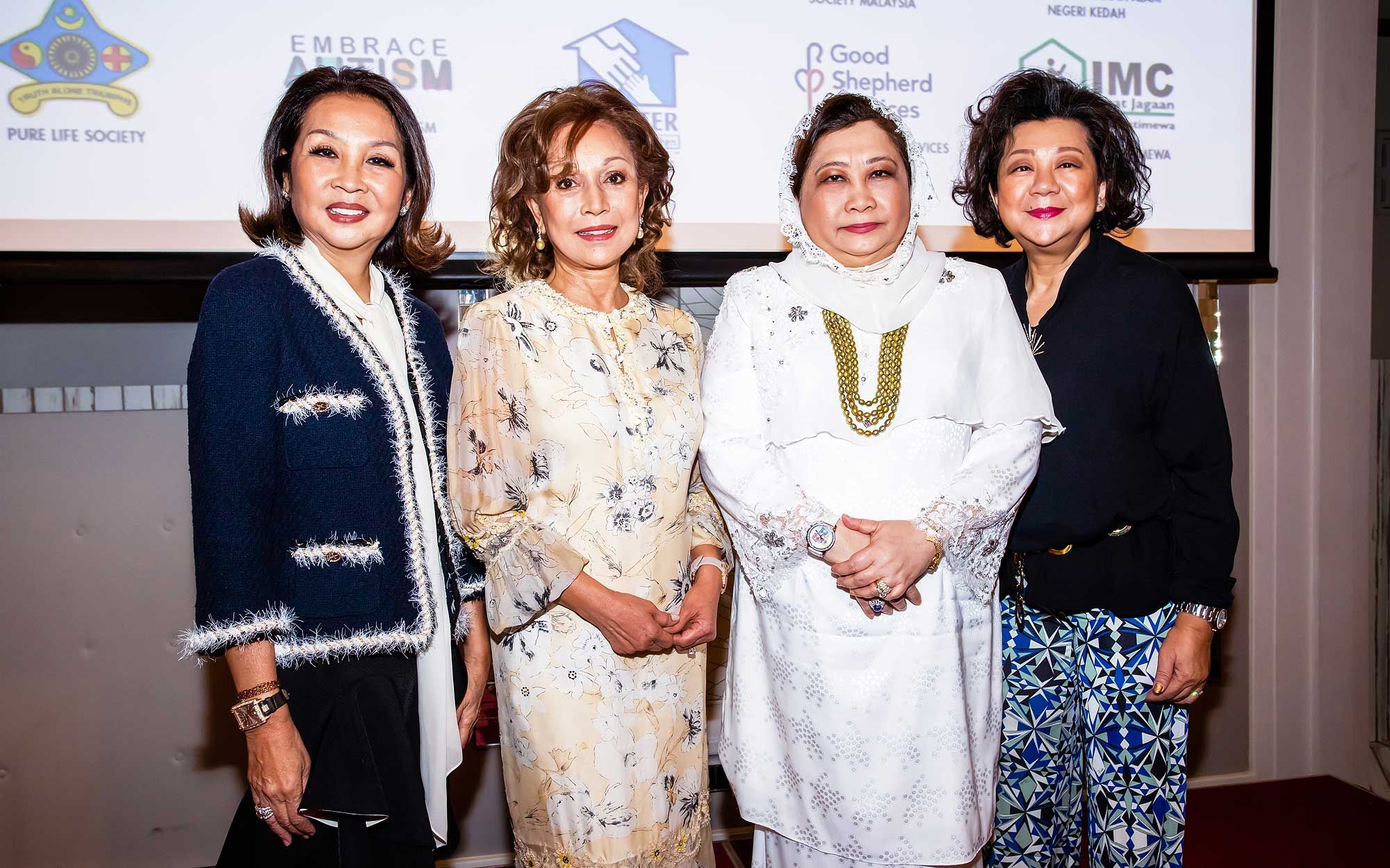 Dato' Seri Farah Khan, Dato' Seri Tunku Nurul Hayati, Tengku Tan Sri Meriam and Datin Su Day