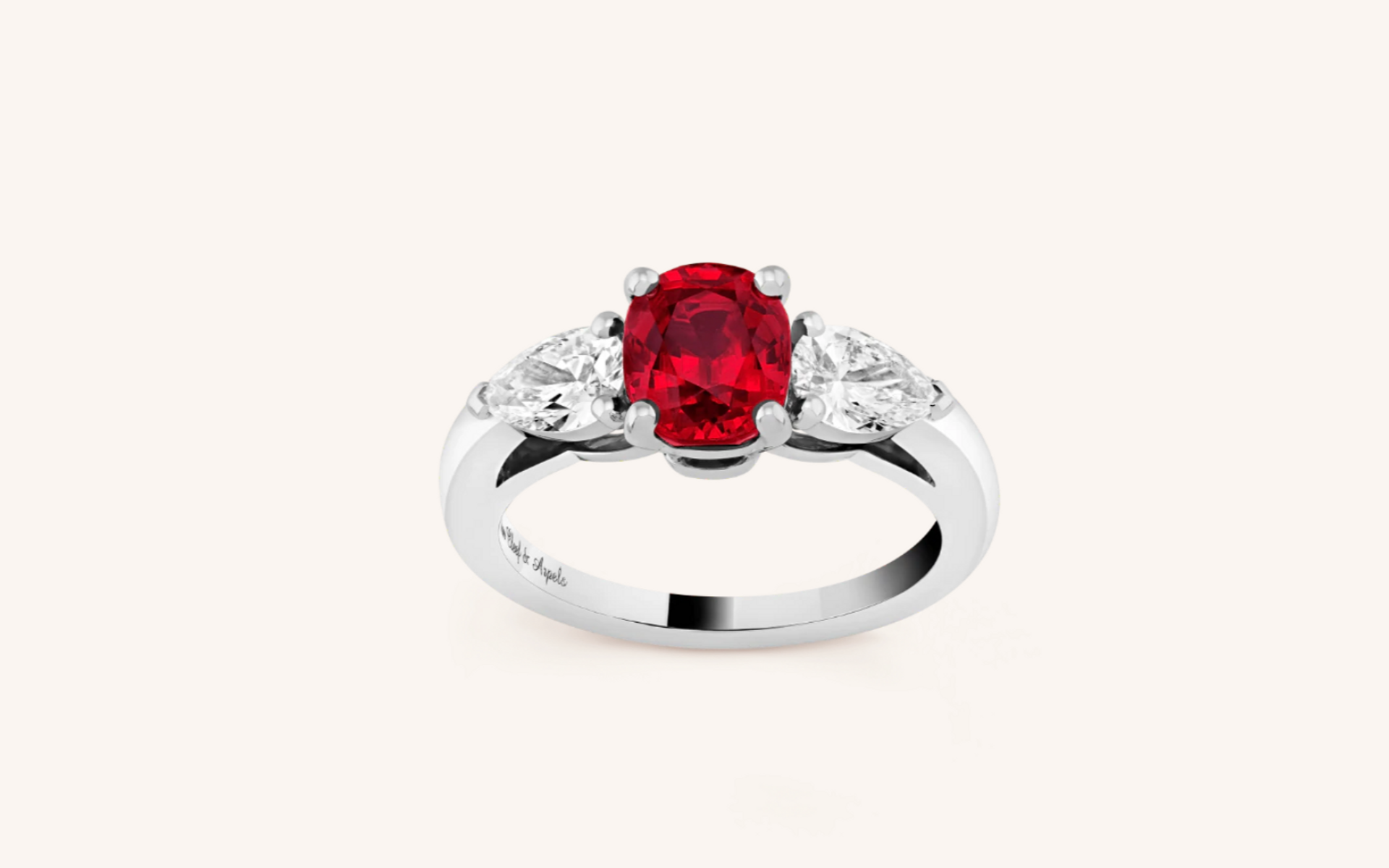 Photo: Van Cleef Arpels
