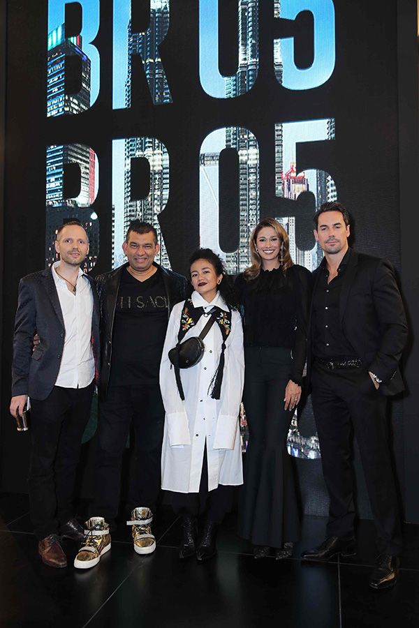 Dirk Lubbert, Dato' Seri Andrew Abishegam, Melinda Looi, Kavita Sidhu and Roberto Guiati