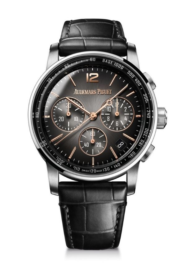 Chronograph with smoked grey lacquered dial