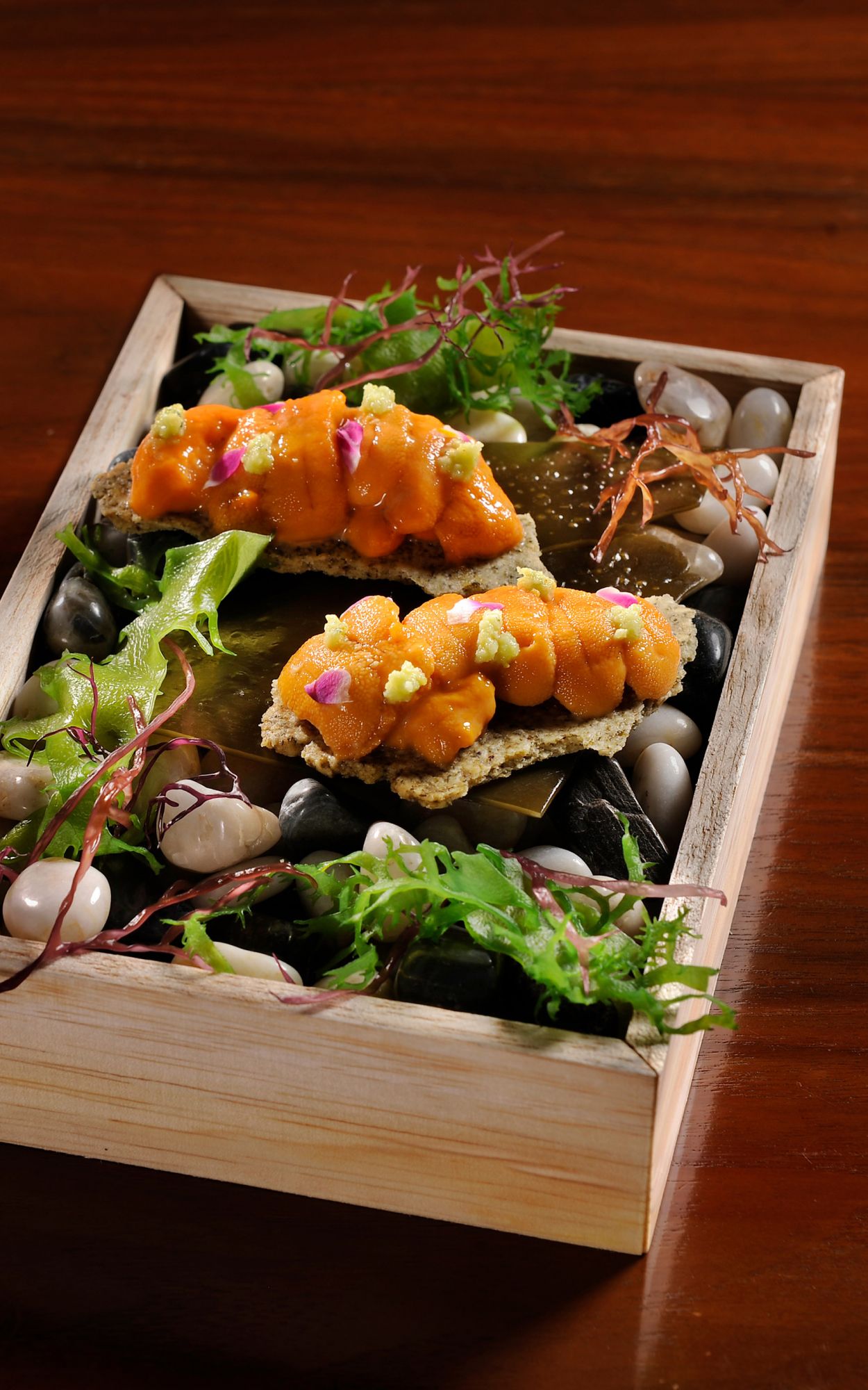 Bafan Uni with Nori Biscuit (Photo: Kikubari)